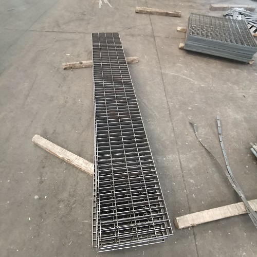 水溝排水鋼格板鋼格柵蓋板如何惡劣環(huán)境的耐久性