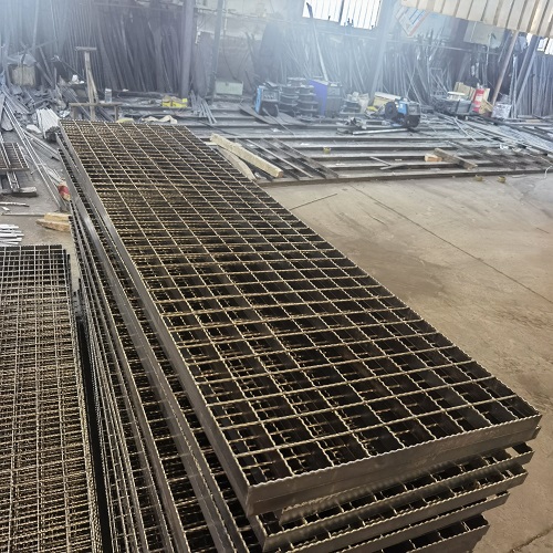 平臺鋼格柵鋼格板的規(guī)格及選擇指南