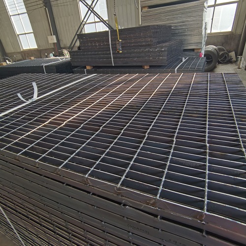 水廠平臺鋼格柵的獨特魅力與應(yīng)用