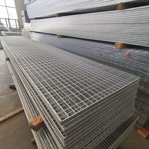 車(chē)庫(kù)鋼格柵系統(tǒng)：立體空間與承重性能的完美平衡