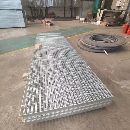 鋼格柵采購(gòu)成本控制妙招：?jiǎn)蝺r(jià)運(yùn)輸都能省