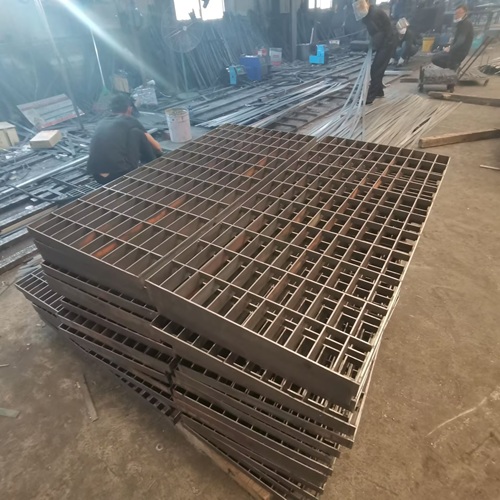 鋼格柵選購雷區(qū)：這 5 種產(chǎn)品再便宜也別買