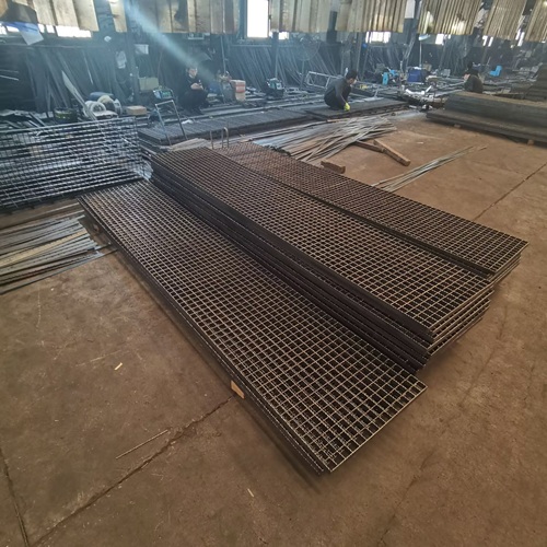 為什么說鋼格柵是工程建設(shè)的 “全能選手”？