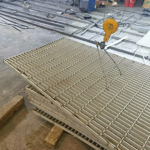 鋼格板在音樂節(jié)舞臺(tái)搭建中的表現(xiàn)