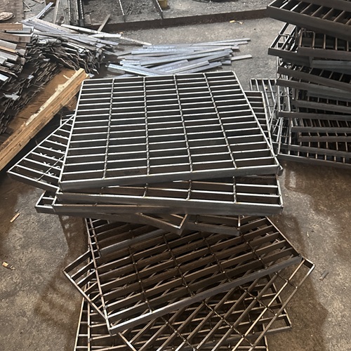 鋼格柵板承載不足怎么辦？換型號(hào)還是加固