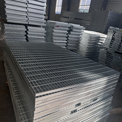 鋼格柵板用于排水溝蓋板的幾大好處